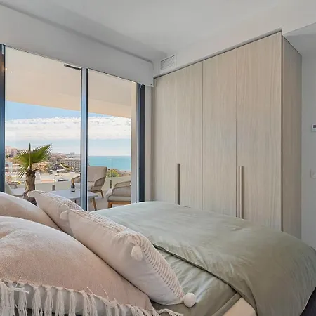 Daire Seaview Reserve - Stunning Lux. *